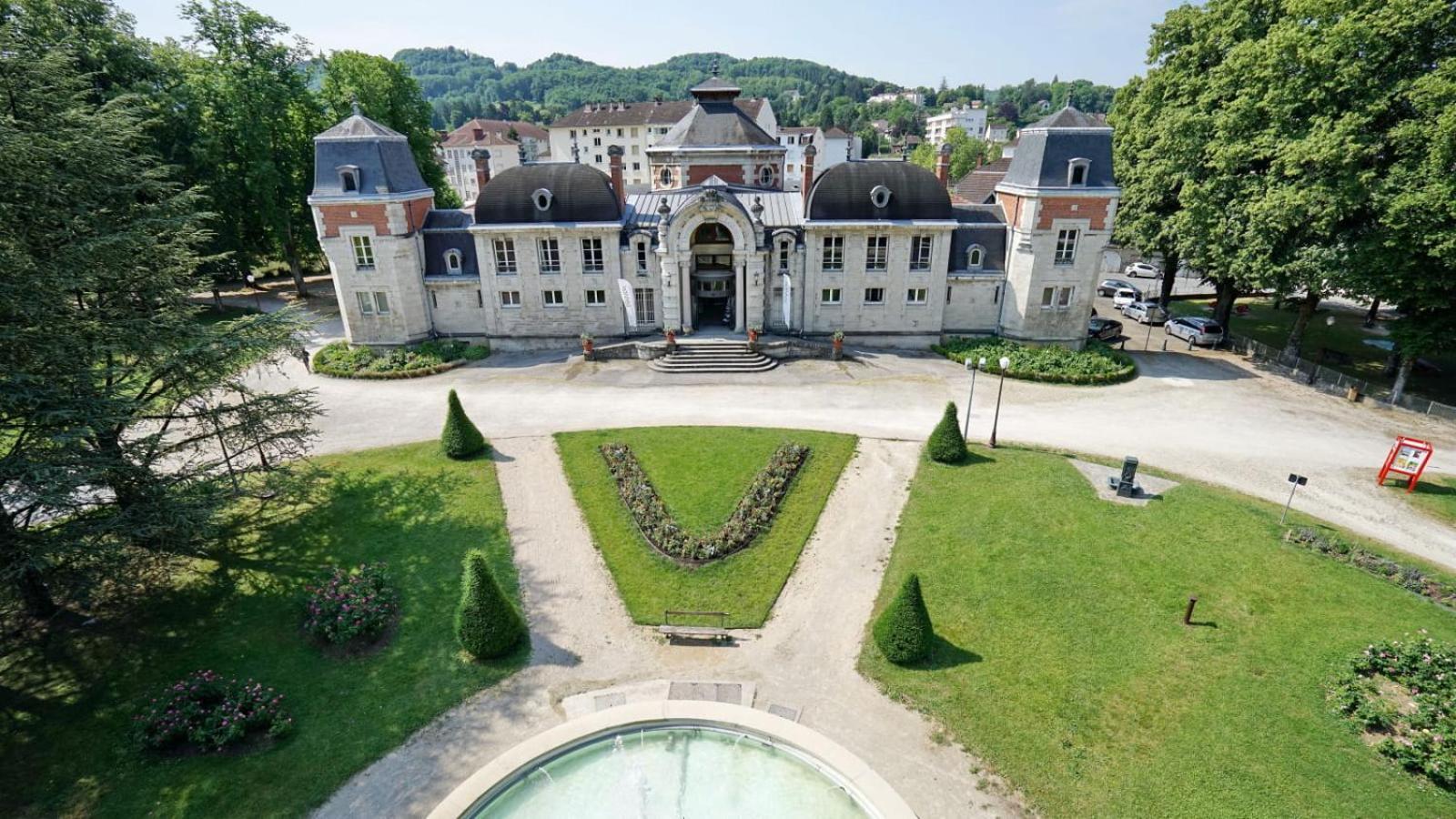 Détente au Centre-Ville - Lons-le-Saunier Extérieur photo